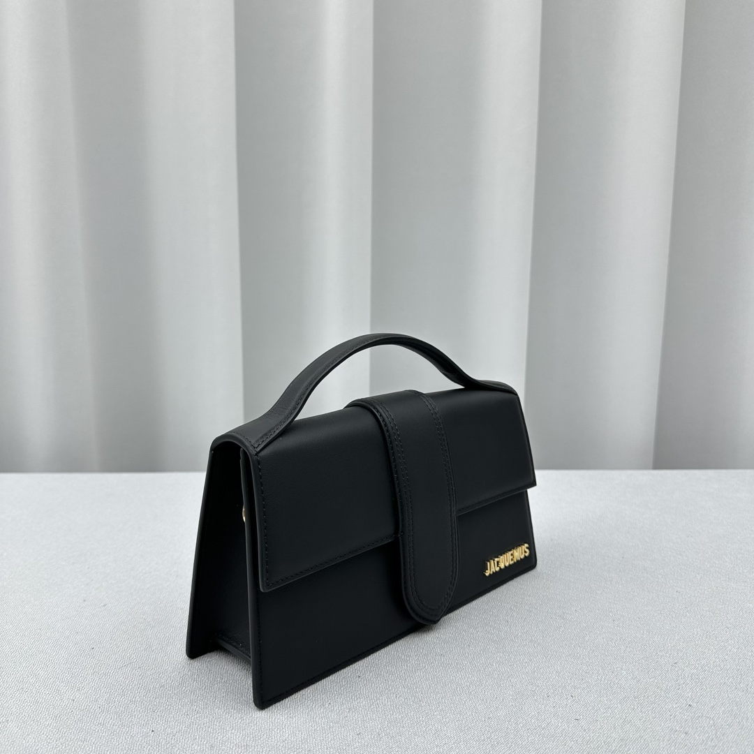 Jacquemus Satchel Bags